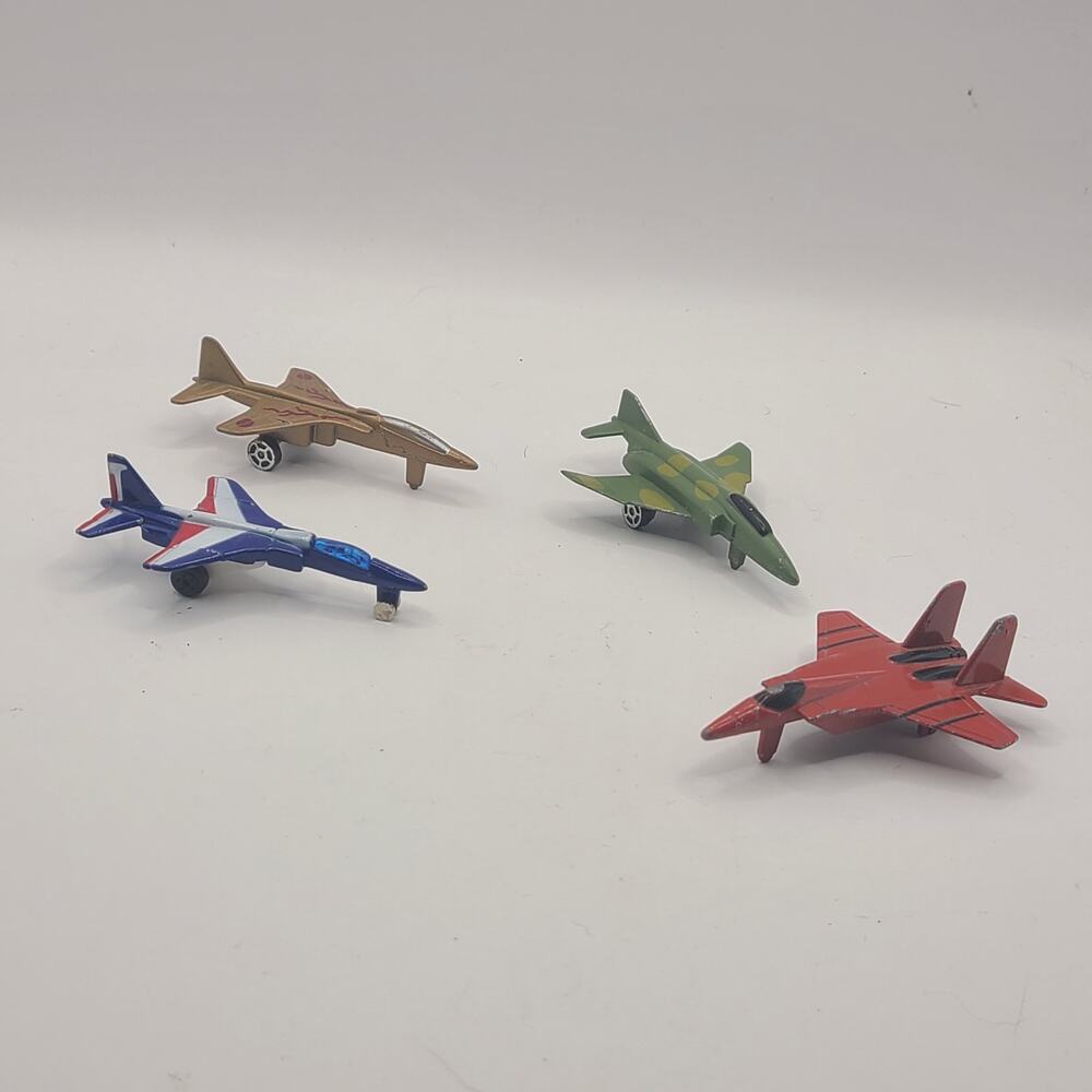 Airport  diecast lot 4